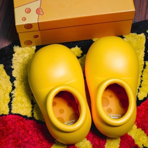 Xheyday Yellow Boot Mickey