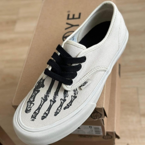 STRAYE D3 BT BONE WHITE