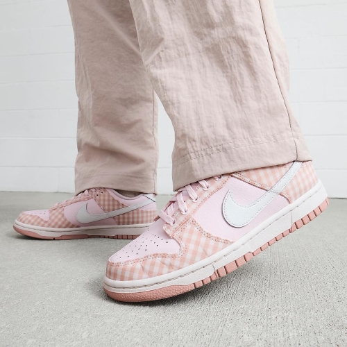 Nike Dunk Low Pearl Pink