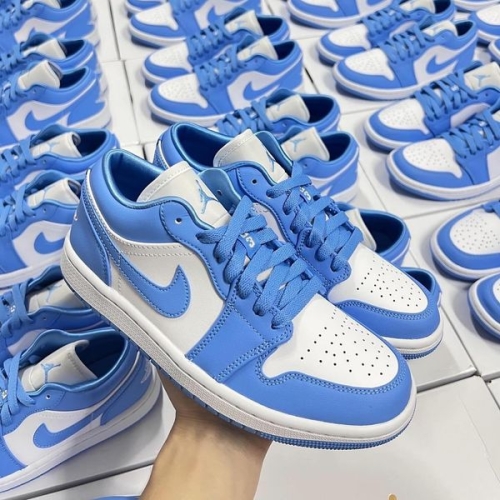 Jordan 1 Low UNC Blue