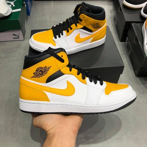 Nike Jordan 1 Mid University Gold