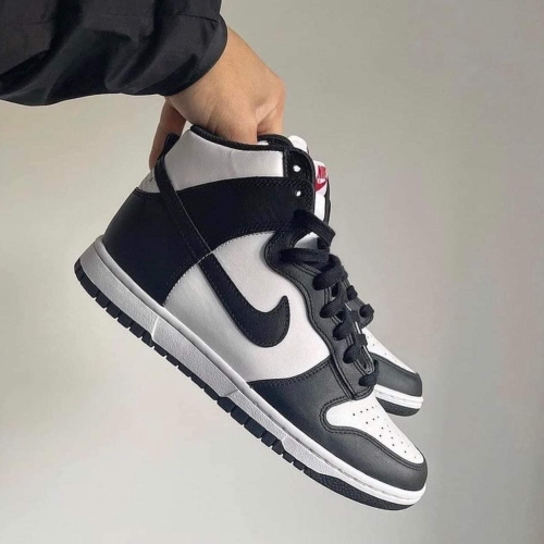 NIKE DUNK HIGH PANDA