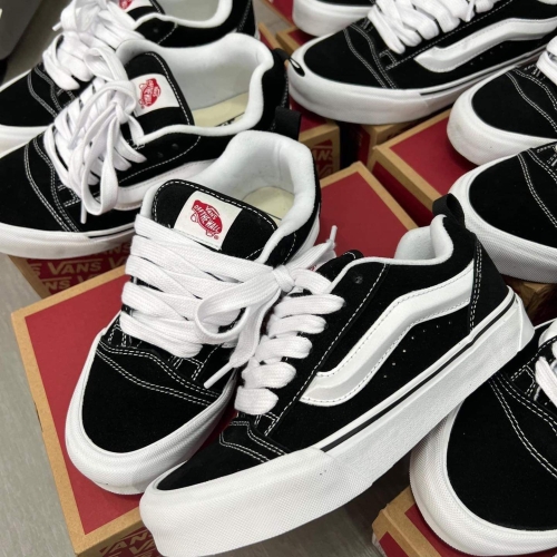 VANS KNU SKOOL BLACK WHITE 
