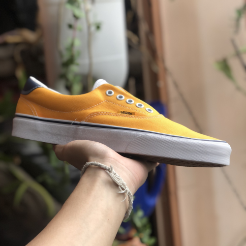 VANS ERA ORANGE BLACK