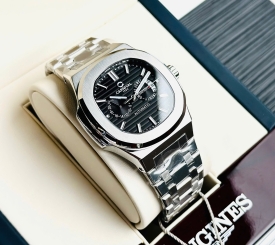 CARNIVAL 8158G SILVER BLACK FACE 