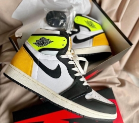 Jordan 1 Retro High Volt Gold