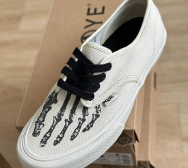 STRAYE D3 BT BONE WHITE