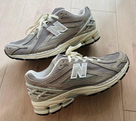 New Balance 1906R Beige Cream 