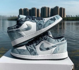 Jordan 1 Low Washed Denim