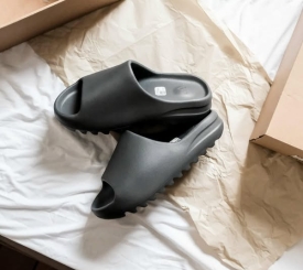 Yeezy Slide Slate Grey