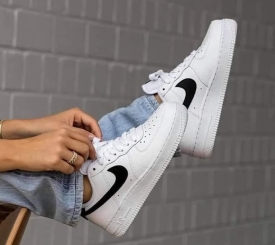 Nike Air Force 1 Black White