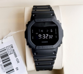 G-SHOCK DW-5600B-1DR