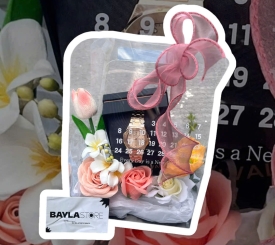 TÚI QUÀ HOA MÀU CAM ĐẤT - Ô LỊCH THẮT NƠ 