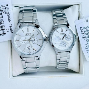CASIO COUPLE V300D-7AUDF
