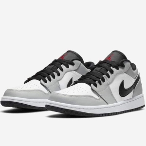 JORDAN 1 LOW SMOKE GREY V2