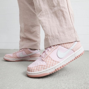 Nike Dunk Low Pearl Pink