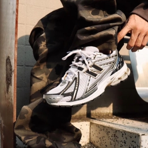 New Balance 1906R White Gold 