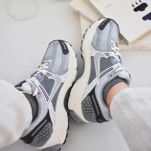 Nike Vomero 5 Wolf Grey