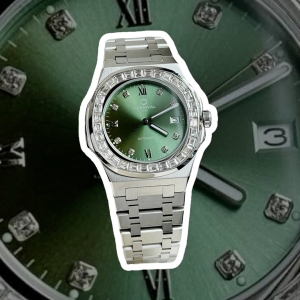CARNIVAL 8129G SILVER DIAMOND GREEN FACE 