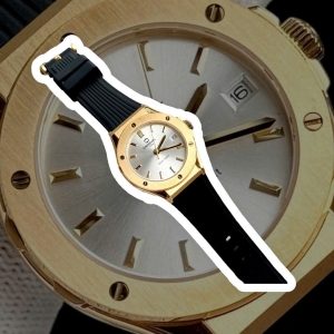 CARNIVAL 8168L GOLD WHITE FACE