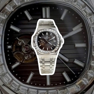 CARNIVAL 8128G SILVER DIAMOND GREY FACE